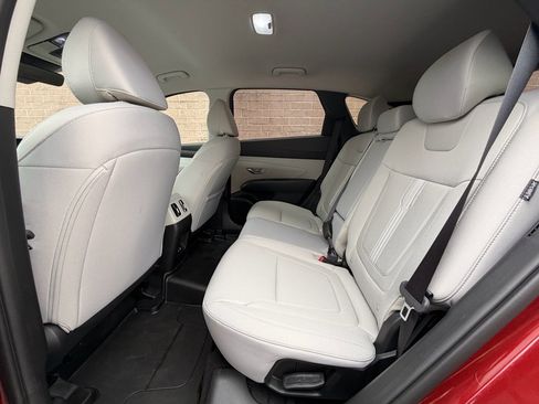 New 2025 Hyundai Tucson SEL image 16