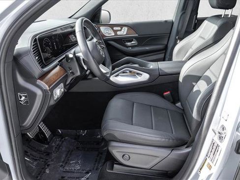 Certified 2025 Mercedes-Benz GLS 450 4MATIC image 12