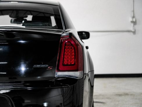 Used 2022 Chrysler 300 S image 58