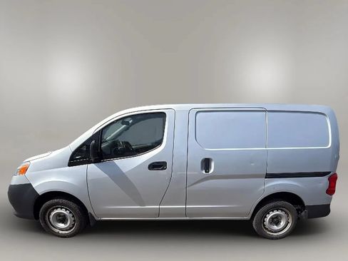 Used 2015 Nissan NV200 S w/ Cruise Control Package FWD image 2