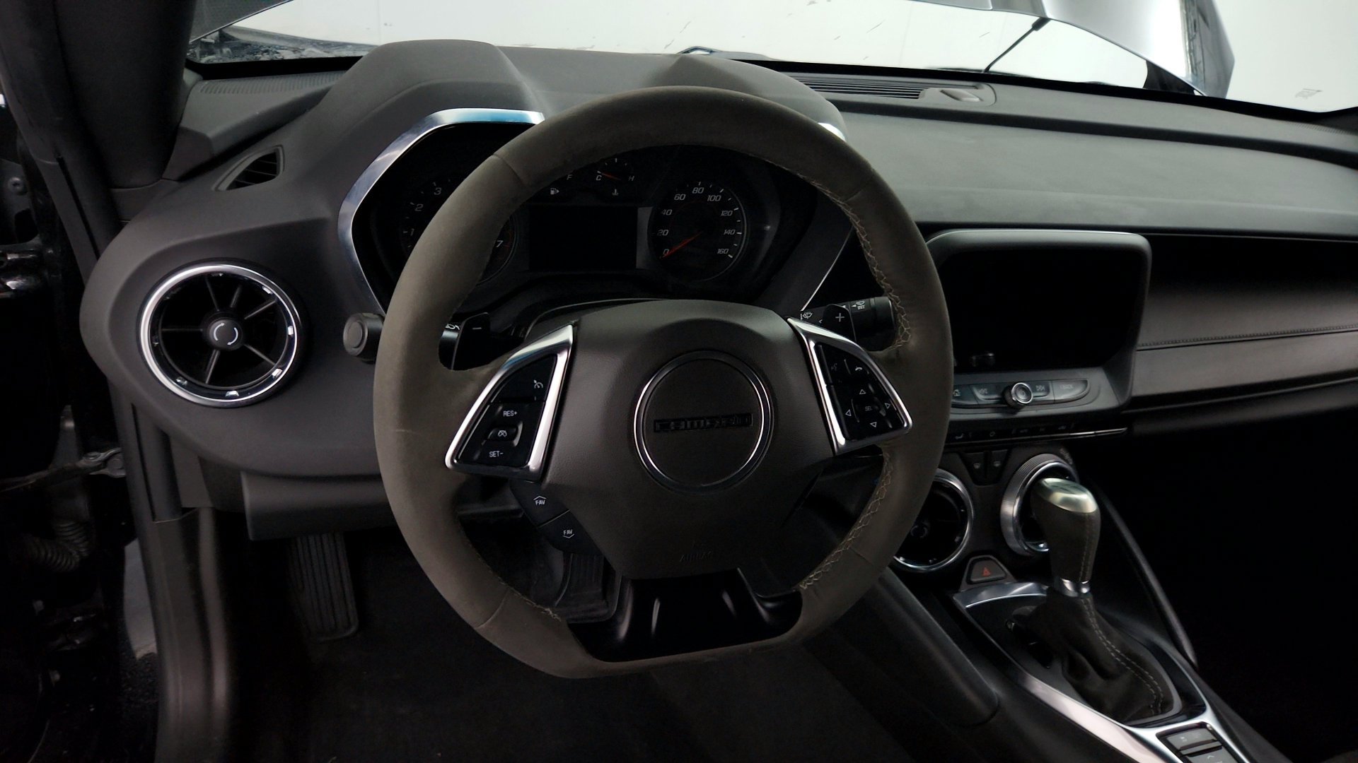 Used 2022 Chevrolet Camaro LT RWD image 18