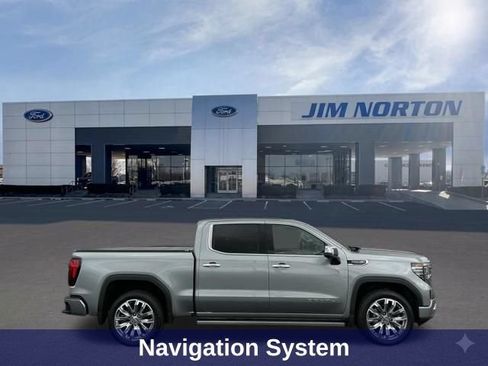 Used 2023 GMC Sierra 1500 Denali AWD/4WD image 3