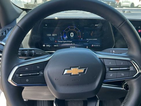 Used 2026 Chevrolet Equinox LT AWD/4WD image 13
