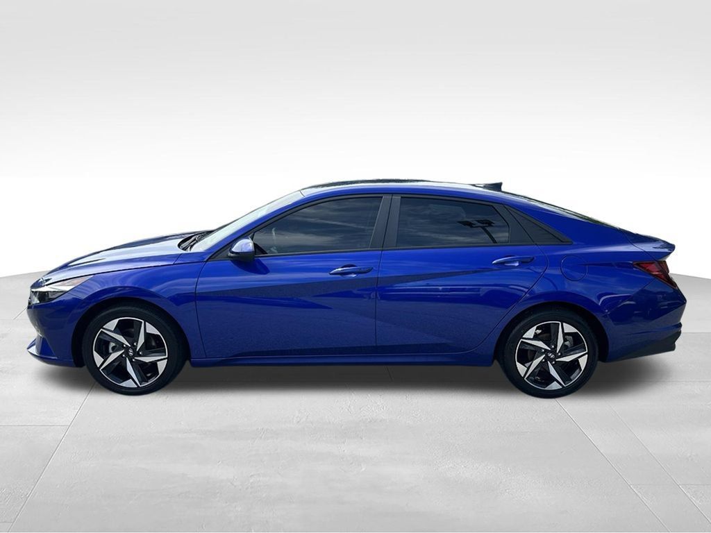 Certified 2023 Hyundai Elantra SEL w/ Convenience Package FWD image 4