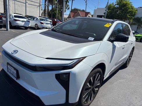Used 2026 Toyota bZ AWD/4WD image 9