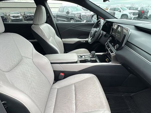 Used 2024 Lexus RX 350 w/ Technology Package image 15