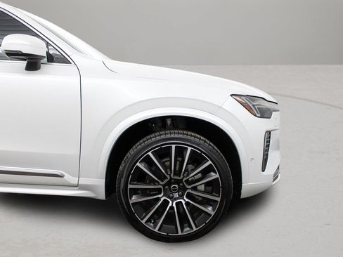 New 2026 Volvo XC90 B5 Ultra w/ Protection Package Premier AWD/4WD image 30
