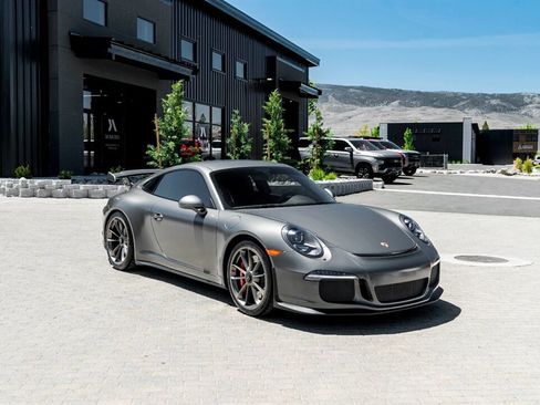 Used 2014 Porsche 911 GT3 RWD image 7
