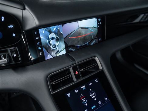 Certified 2025 Porsche Taycan image 28