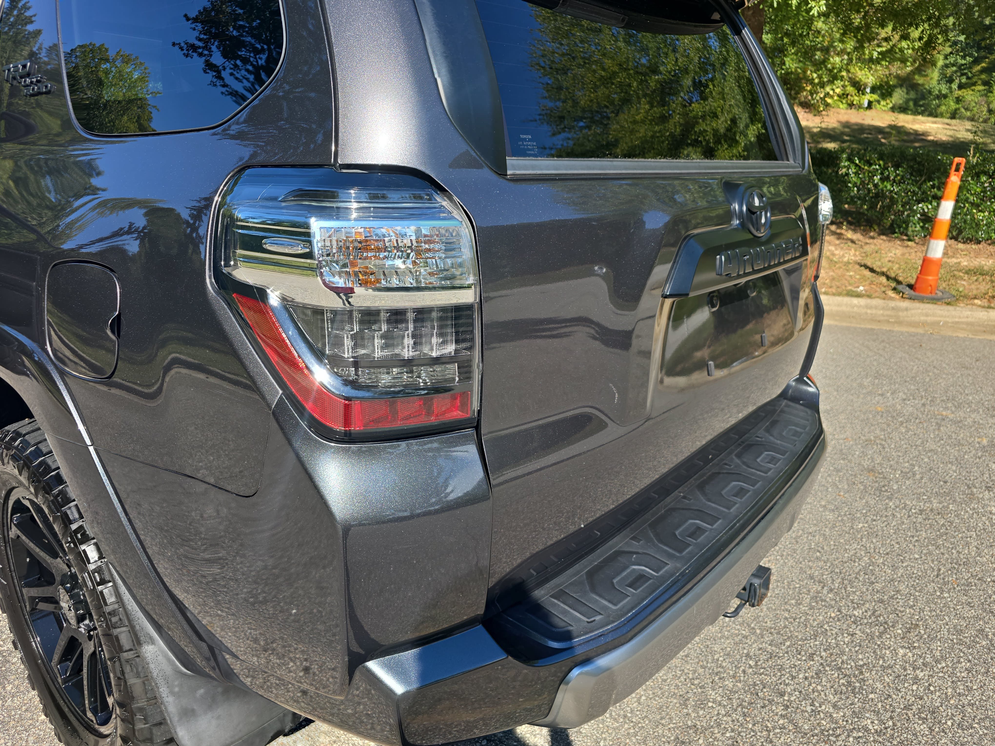 Used 2022 Toyota 4Runner TRD Off-Road Premium w/ Moonroof Package AWD/4WD image 34
