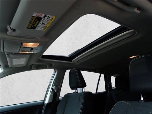 Used 2018 Toyota RAV4 XLE w/ Plus Extra Value Package AWD/4WD image 15