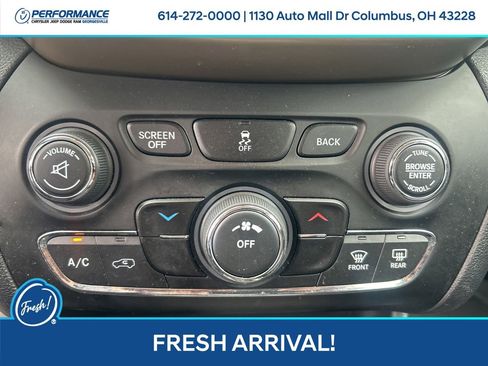 Used 2015 Jeep Cherokee Latitude FWD image 24