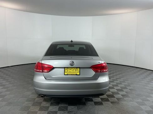 Used 2013 Volkswagen Passat 2.5 SE FWD image 6