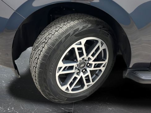 Used 2025 Ford Expedition Max Active AWD/4WD image 39
