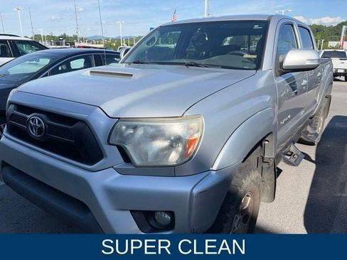 Used 2013 Toyota Tacoma PreRunner w/ TRD Sport Pkg RWD image 4