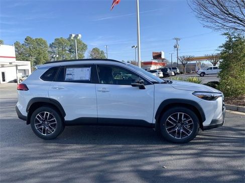 New 2026 Toyota Corolla Cross XLE image 9