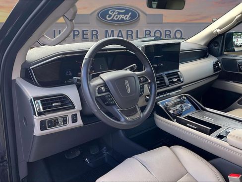 Used 2022 Lincoln Navigator L Reserve AWD/4WD image 14