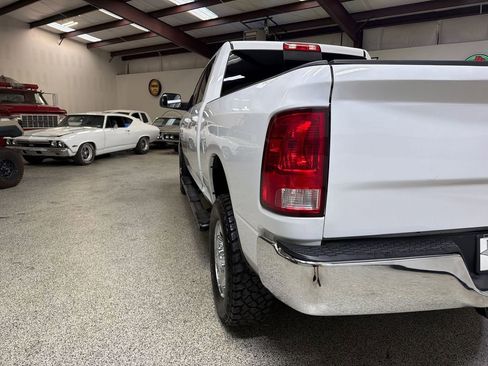 Used 2018 RAM 2500 SLT AWD/4WD image 15