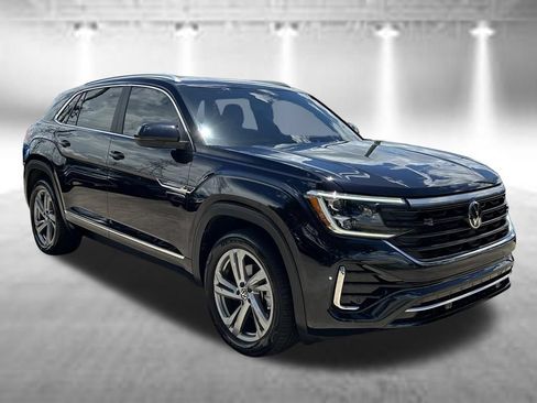 Certified 2024 Volkswagen Atlas Cross Sport SEL R-Line AWD/4WD image 7