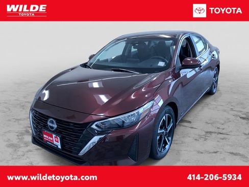 Used 2025 Nissan Sentra SV image 1