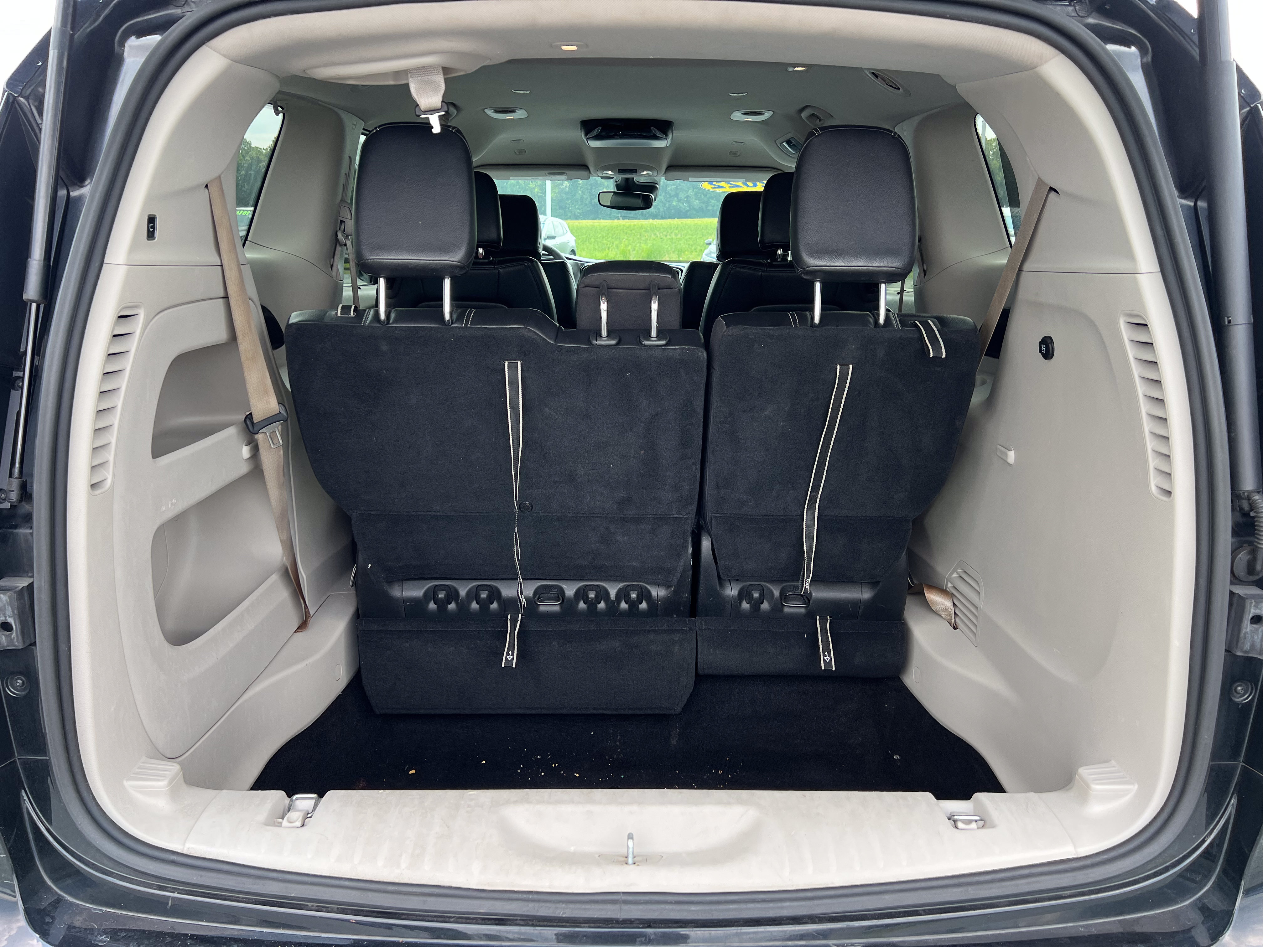 Used 2022 Chrysler Pacifica Touring-L FWD image 10