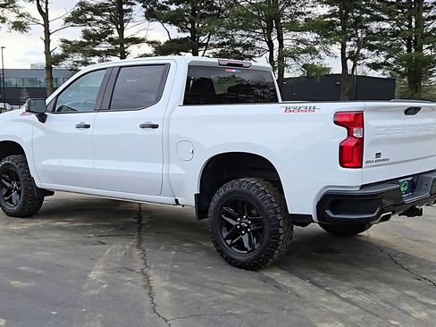 Certified 2022 Chevrolet Silverado 1500 LT Trail Boss image 2