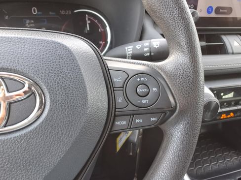 Used 2025 Toyota RAV4 LE FWD image 21