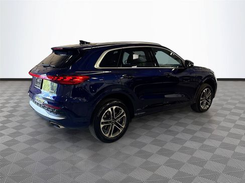 Certified 2025 Audi Q5 Premium w/ Convenience Package AWD/4WD image 7