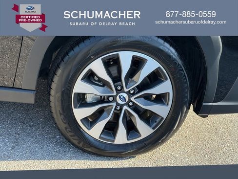 Certified 2025 Subaru Outback Limited AWD/4WD image 9