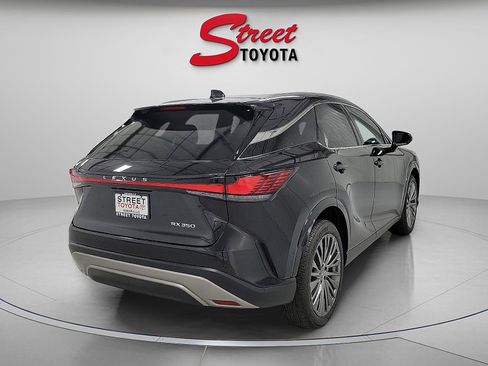 Used 2024 Lexus RX 350 w/ Luxury Package image 4