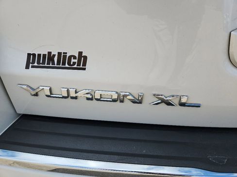 Certified 2019 GMC Yukon XL Denali w/ Denali Ultimate Package AWD/4WD image 43