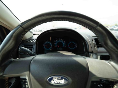 Used 2010 Ford Fusion SEL image 14