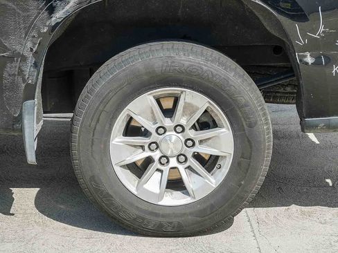 Used 2023 Chevrolet Silverado 1500 LT w/ Protection Package AWD/4WD image 16
