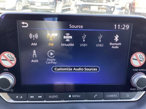 Used 2023 Nissan Sentra SV image 5