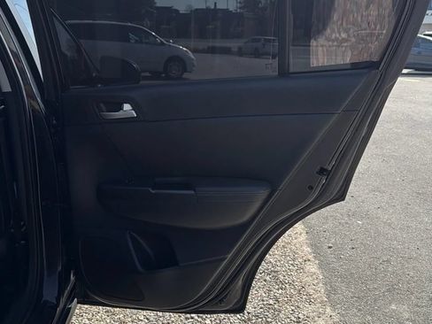 Used 2017 Kia Sportage EX FWD image 33