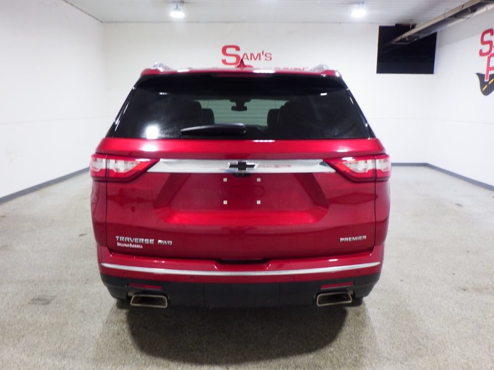 Used 2020 Chevrolet Traverse Premier w/ LPO, Cargo Package AWD/4WD image 3