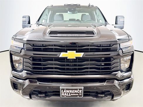 New 2026 Chevrolet Silverado 2500 Custom image 2