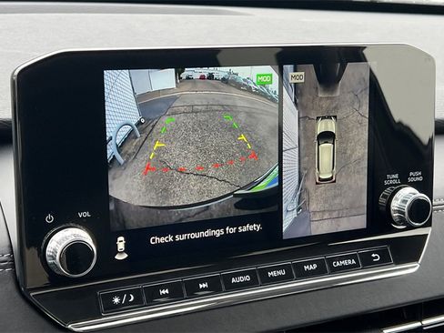 New 2025 Mitsubishi Outlander SE image 21