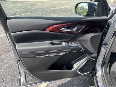 New 2026 Chevrolet Traverse RS w/ LPO, Floor Liner Package image 10