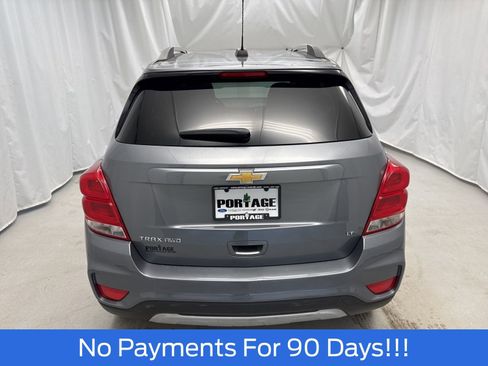 Used 2019 Chevrolet Trax LT w/ LT Convenience Package image 4