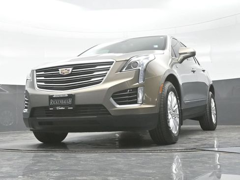 Used 2019 Cadillac XT5 AWD image 35
