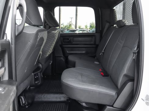 Used 2021 RAM 5500 Tradesman w/ Chrome Appearance Group image 34