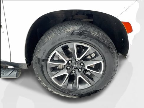 Used 2022 Chevrolet Tahoe Z71 AWD/4WD image 14