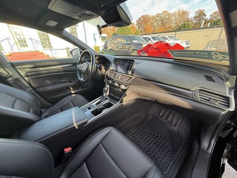Used 2022 Honda Accord Sport image 22