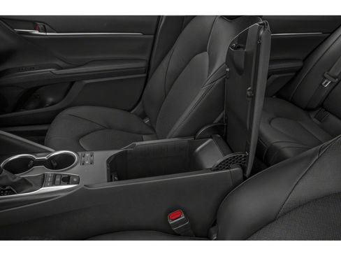 Used 2023 Toyota Camry XLE w/ Cold Weather Package FWD image 12
