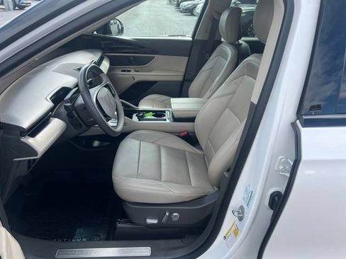 Certified 2024 Lincoln Nautilus Premier AWD/4WD image 14