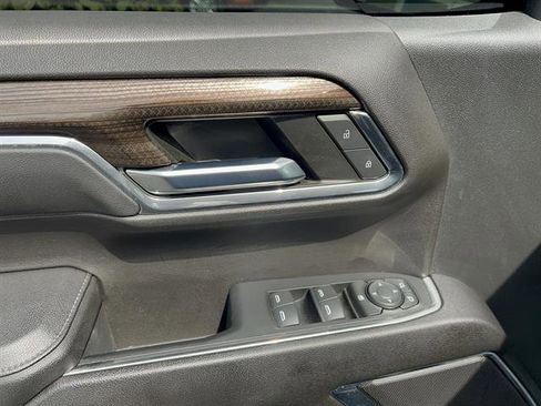Used 2023 Chevrolet Silverado 1500 LT image 14