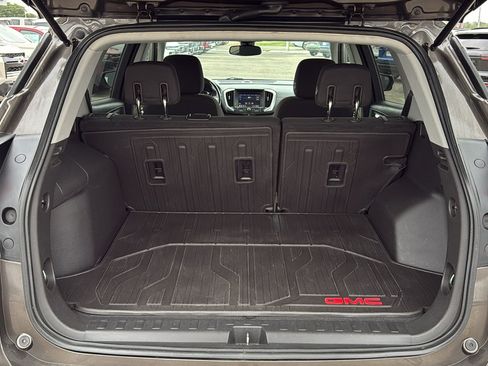 Used 2020 GMC Terrain SLE w/ Driver Convenience Package FWD image 25