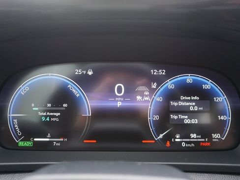 New 2026 Toyota Crown Signia Limited image 5