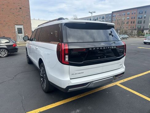 Used 2025 Ford Expedition Max Platinum w/ Driver's Package image 7